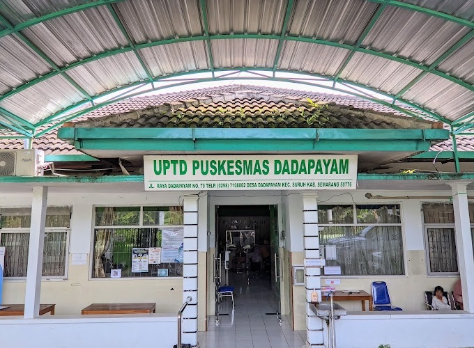 250320113817-pintu-masuk-puskesmas-dadapayam.jpg